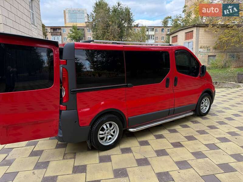 Минивэн Opel Vivaro 2008 в Кривом Роге фото 11 Минивэн Opel Vivaro 2008 в Кривом Роге