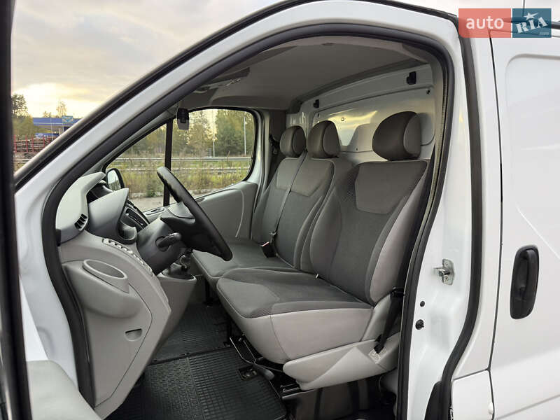 Грузовой фургон Opel Vivaro 2014 в Радивилове фото 18 Грузовой фургон Opel Vivaro 2014 в Радивилове