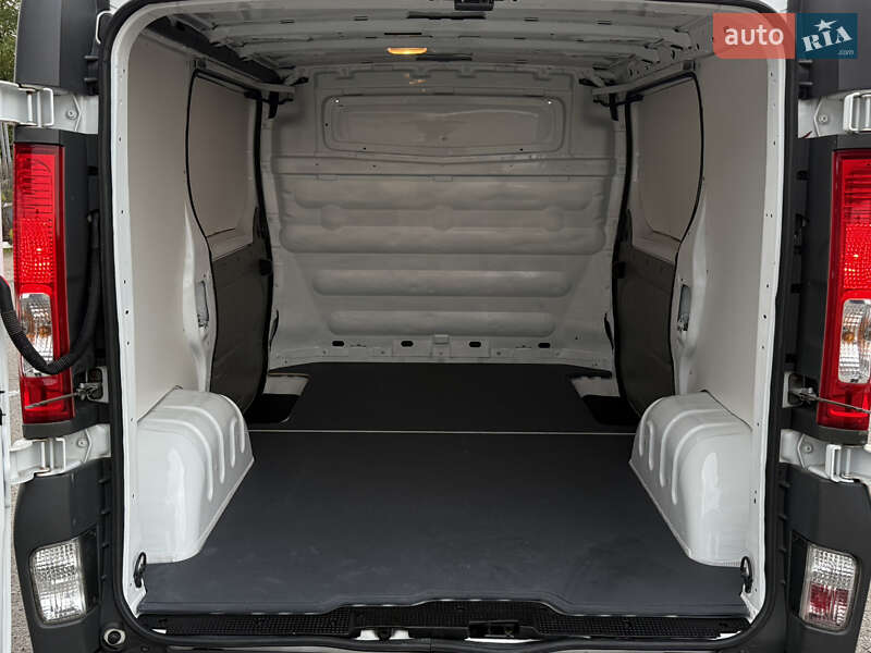 Грузовой фургон Opel Vivaro 2014 в Радивилове фото 29 Грузовой фургон Opel Vivaro 2014 в Радивилове