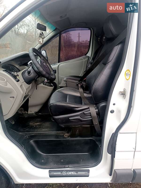 Минивэн Opel Vivaro 2007 в Харькове фото 10 Минивэн Opel Vivaro 2007 в Харькове