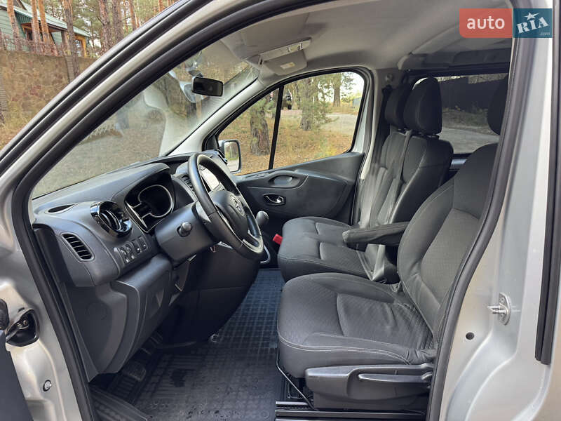 Минивэн Opel Vivaro 2016 в Киеве фото 16 Минивэн Opel Vivaro 2016 в Киеве