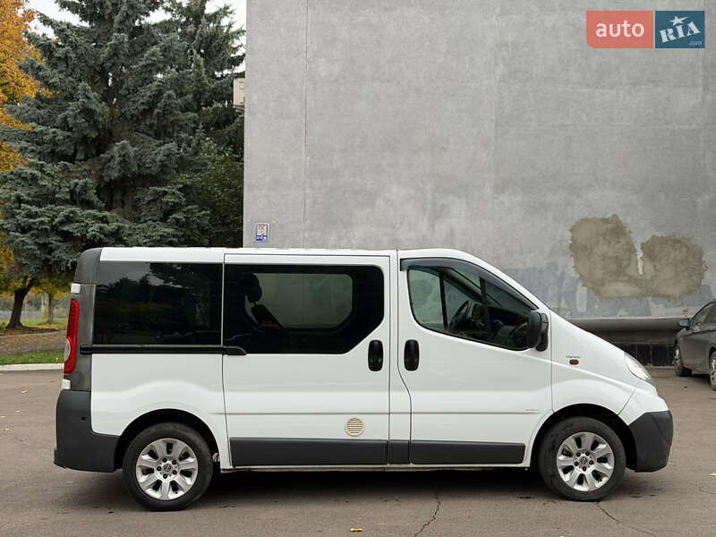 Минивэн Opel Vivaro 2006 в Ровно фото 24 Минивэн Opel Vivaro 2006 в Ровно