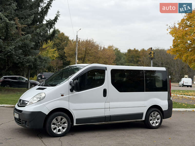 Минивэн Opel Vivaro 2006 в Ровно фото 32 Минивэн Opel Vivaro 2006 в Ровно