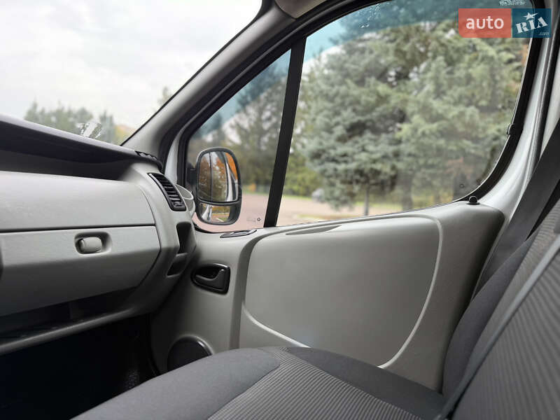 Минивэн Opel Vivaro 2006 в Ровно фото 55 Минивэн Opel Vivaro 2006 в Ровно