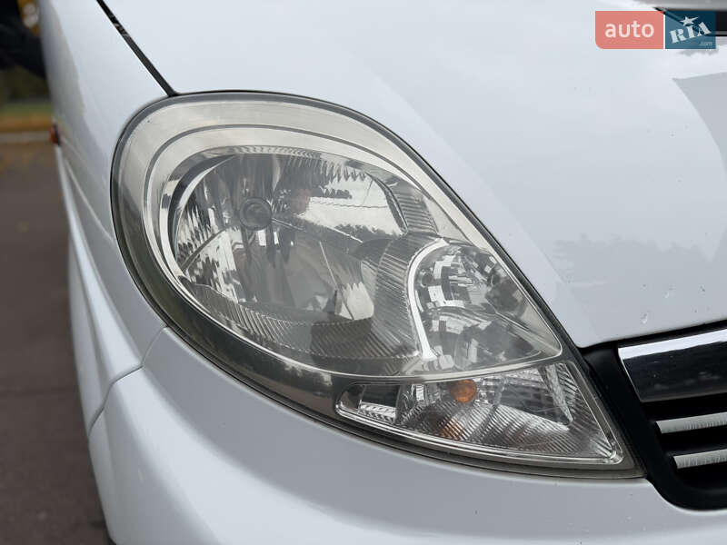 Минивэн Opel Vivaro 2006 в Ровно фото 68 Минивэн Opel Vivaro 2006 в Ровно