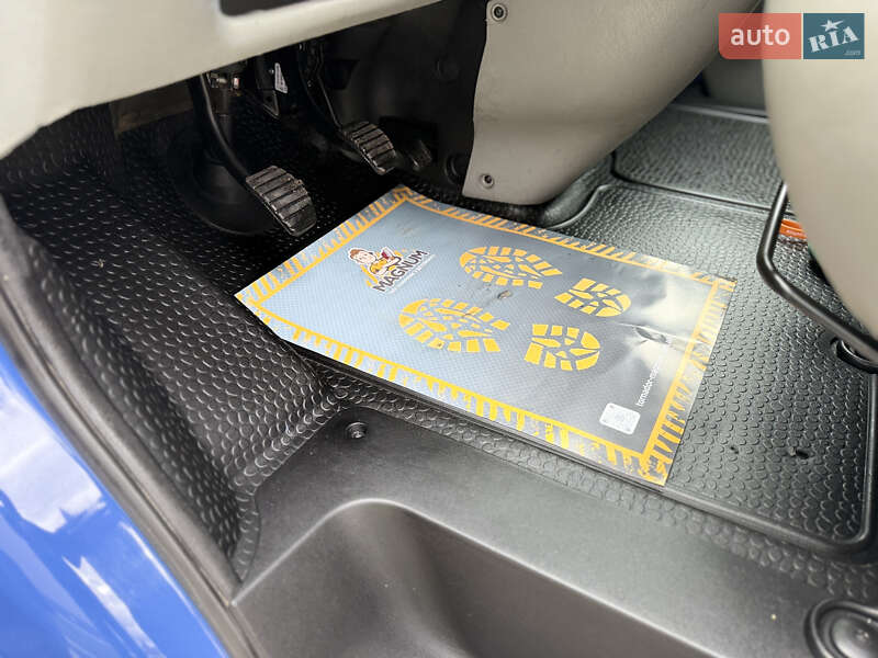 Минивэн Opel Vivaro 2009 в Ровно фото 18 Минивэн Opel Vivaro 2009 в Ровно