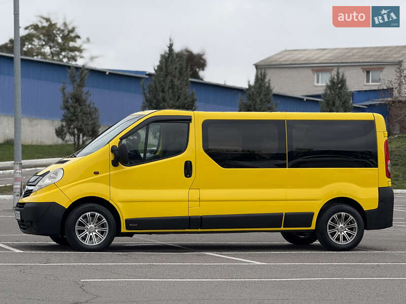 Минивэн Opel Vivaro 2009 в Виннице