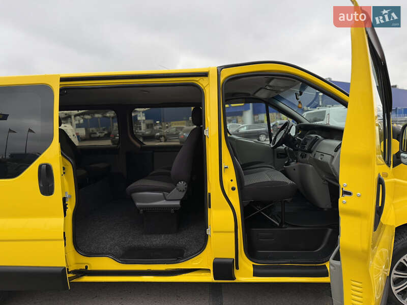 Минивэн Opel Vivaro 2009 в Виннице