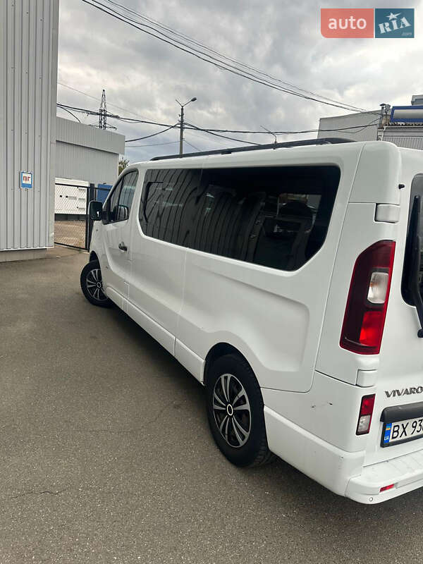 Минивэн Opel Vivaro 2015 в Киеве