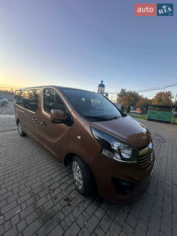 Минивэн Opel Vivaro 2016 в Черновцах фото 2 Минивэн Opel Vivaro 2016 в Черновцах