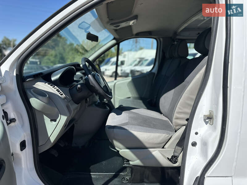 Мінівен Opel Vivaro 2014 в Рівному