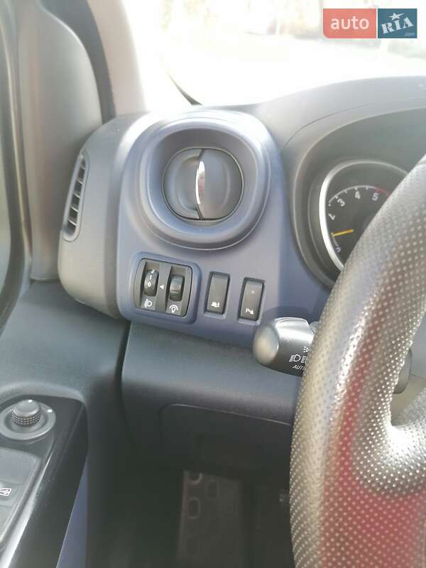 Вантажний фургон Opel Vivaro 2014 в Одесі