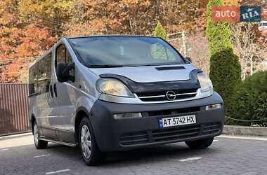 Мінівен Opel Vivaro 2004 в Косові