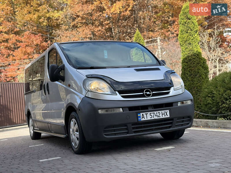 Opel Vivaro 2004 Opel Vivaro 2004