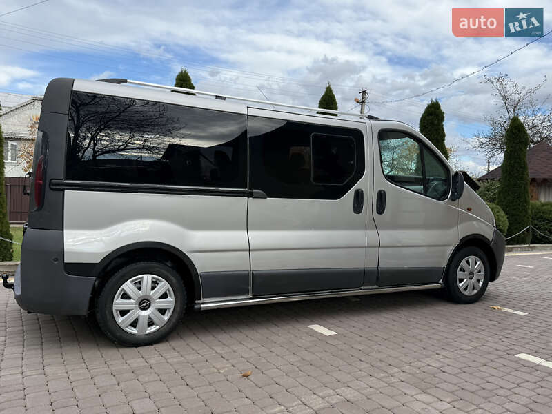 Мінівен Opel Vivaro 2004 в Косові фото 4 Мінівен Opel Vivaro 2004 в Косові