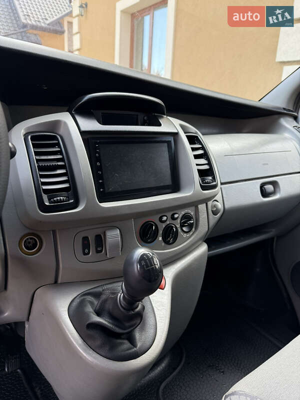 Мінівен Opel Vivaro 2004 в Косові фото 13 Мінівен Opel Vivaro 2004 в Косові