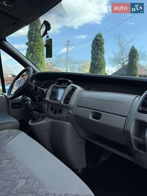 Мінівен Opel Vivaro 2004 в Косові фото 16 Мінівен Opel Vivaro 2004 в Косові