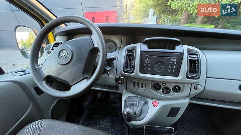 Минивэн Opel Vivaro 2006 в Ровно фото 8 Минивэн Opel Vivaro 2006 в Ровно