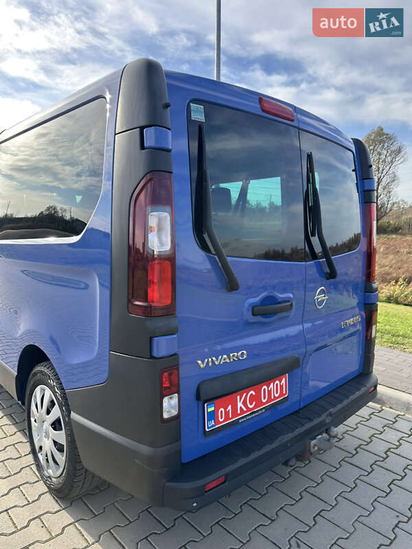 Мінівен Opel Vivaro 2015 в Ковелі