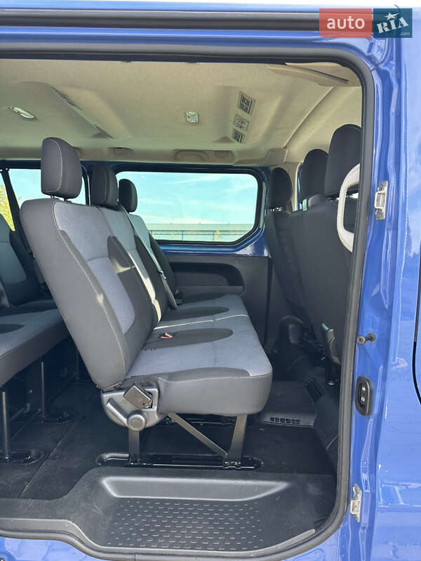 Мінівен Opel Vivaro 2015 в Ковелі