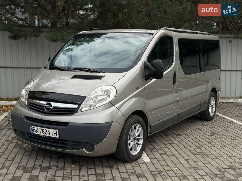 Opel Vivaro 2012 Opel Vivaro 2012
