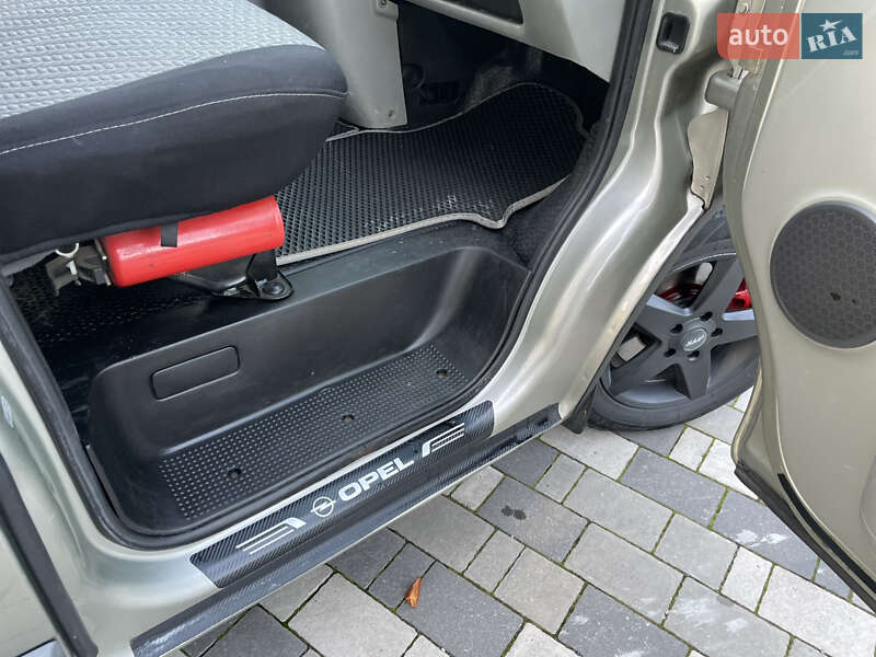 Мінівен Opel Vivaro 2007 в Хмельницькому фото 40 Мінівен Opel Vivaro 2007 в Хмельницькому