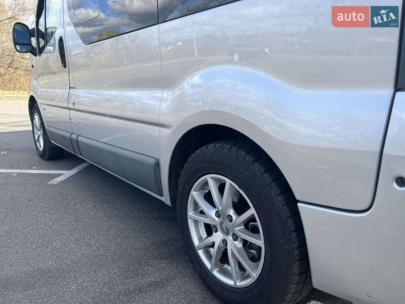 Минивэн Opel Vivaro 2004 в Буче фото 7 Минивэн Opel Vivaro 2004 в Буче