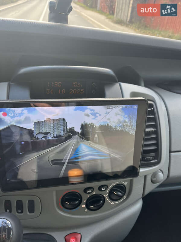 Минивэн Opel Vivaro 2004 в Буче фото 31 Минивэн Opel Vivaro 2004 в Буче