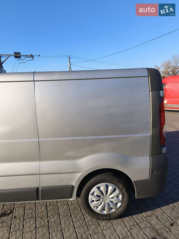Грузовой фургон Opel Vivaro 2010 в Ивано-Франковске