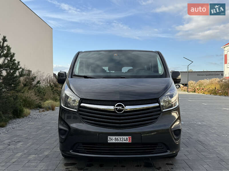 Минивэн Opel Vivaro 2015 в Луцке