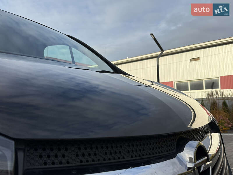 Минивэн Opel Vivaro 2015 в Луцке