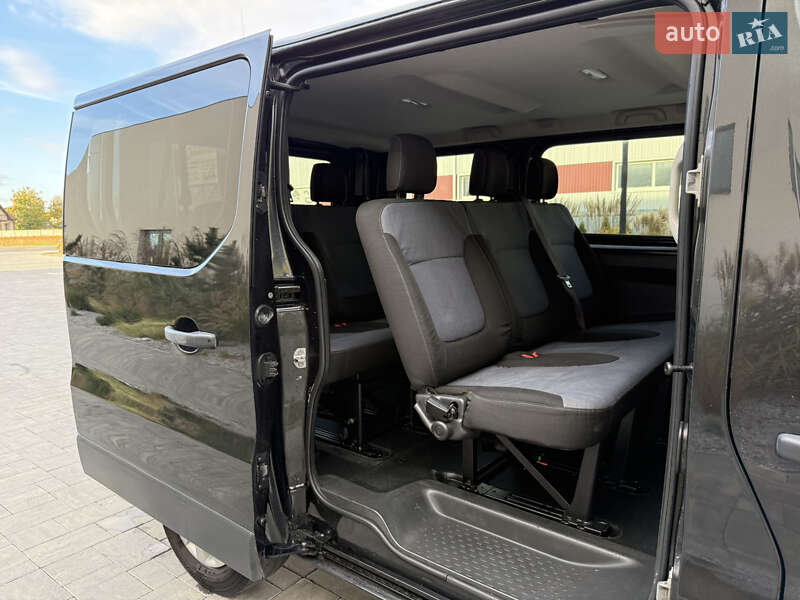 Минивэн Opel Vivaro 2015 в Луцке