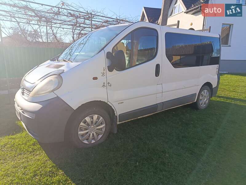 Opel Vivaro 2001 Opel Vivaro 2001
