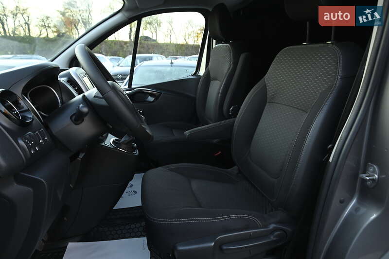 Грузовой фургон Opel Vivaro 2015 в Бердичеве