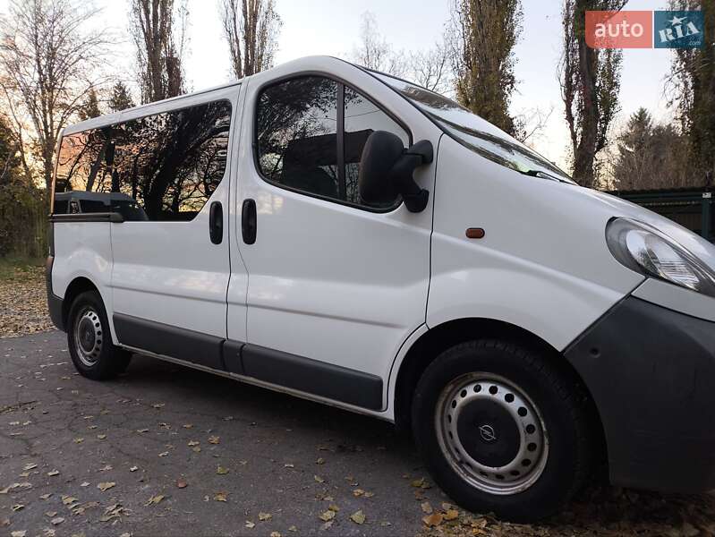 Минивэн Opel Vivaro 2006 в Виннице