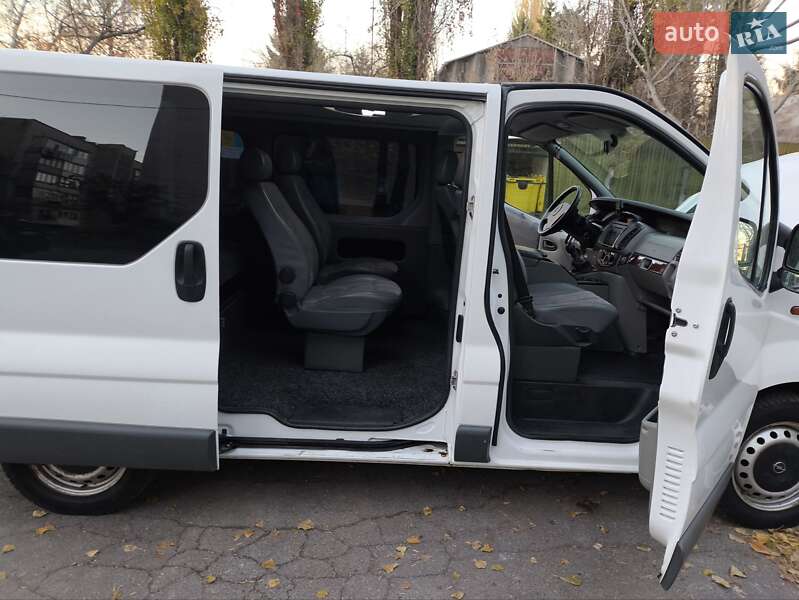 Минивэн Opel Vivaro 2006 в Виннице