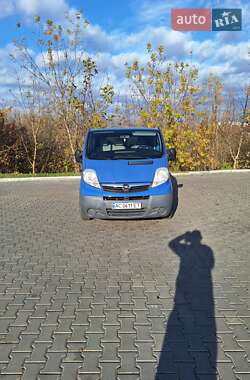 Минивэн Opel Vivaro 2009 в Луцке