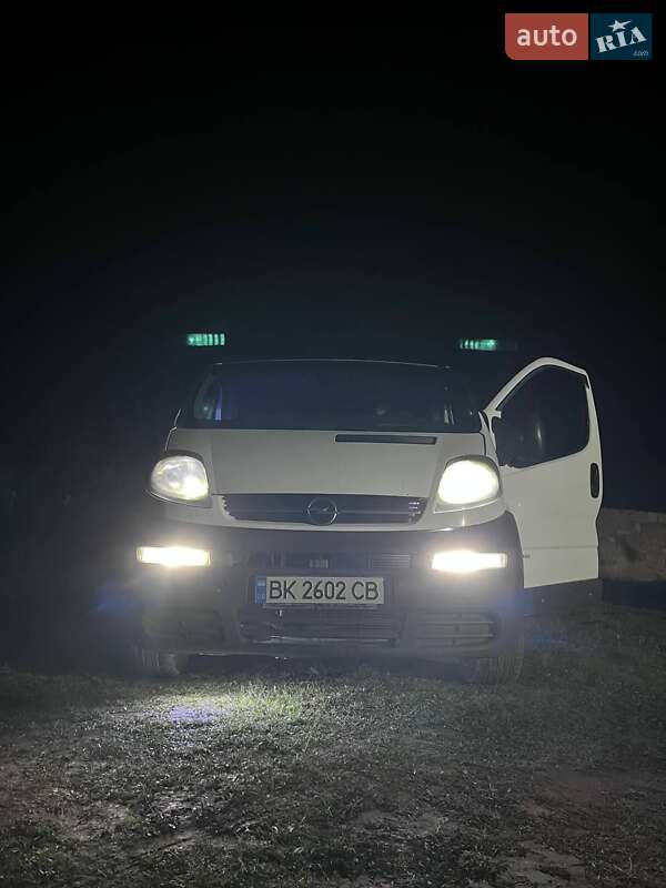 Минивэн Opel Vivaro 2004 в Ровно фото 7 Минивэн Opel Vivaro 2004 в Ровно
