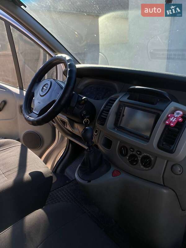 Минивэн Opel Vivaro 2005 в Арцизе фото 2 Минивэн Opel Vivaro 2005 в Арцизе