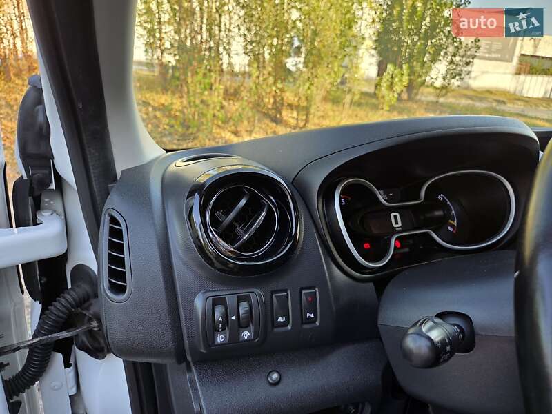 Грузовой фургон Opel Vivaro 2017 в Харькове фото 31 Грузовой фургон Opel Vivaro 2017 в Харькове