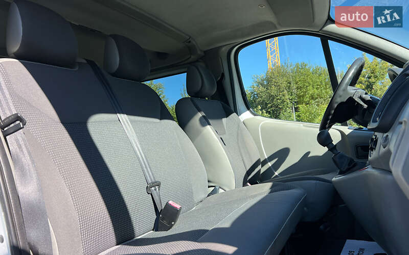 Минивэн Opel Vivaro 2013 в Львове фото 18 Минивэн Opel Vivaro 2013 в Львове