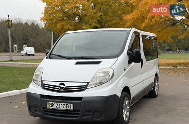 Минивэн Opel Vivaro 2006 в Ровно