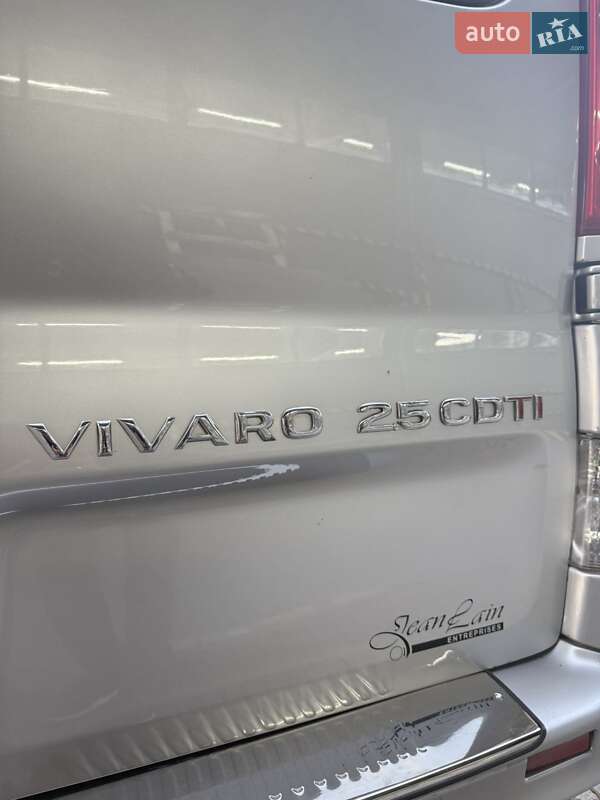 Минивэн Opel Vivaro 2010 в Черновцах