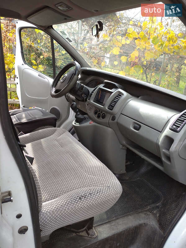 Мінівен Opel Vivaro 2006 в Надвірній фото 12 Мінівен Opel Vivaro 2006 в Надвірній