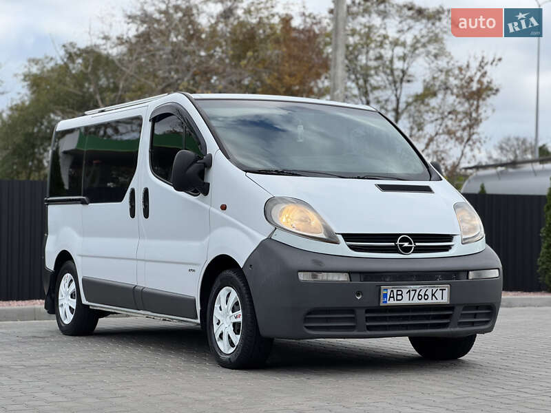 Минивэн Opel Vivaro 2003 в Одессе