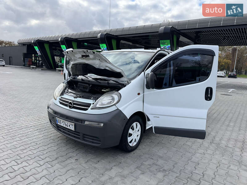 Минивэн Opel Vivaro 2003 в Одессе