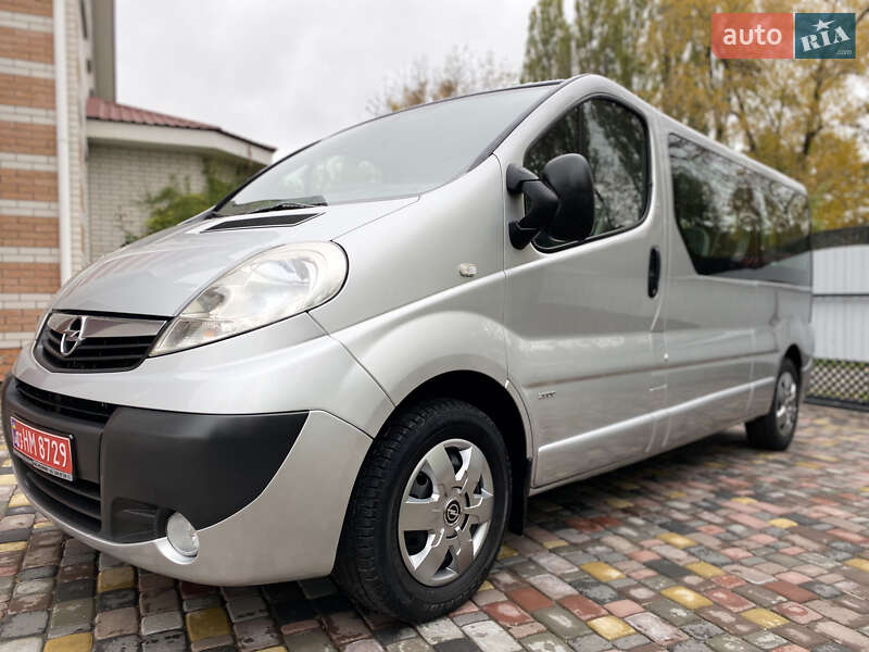 Минивэн Opel Vivaro 2013 в Казатине