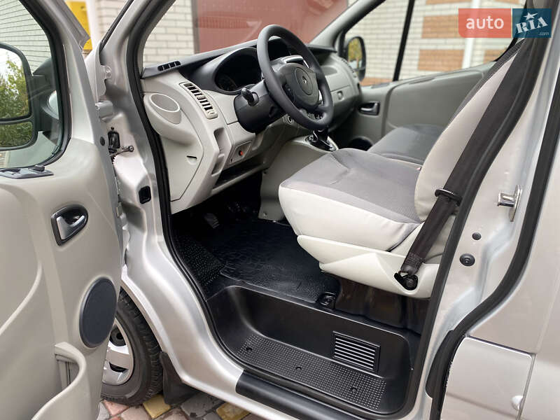 Минивэн Opel Vivaro 2013 в Казатине