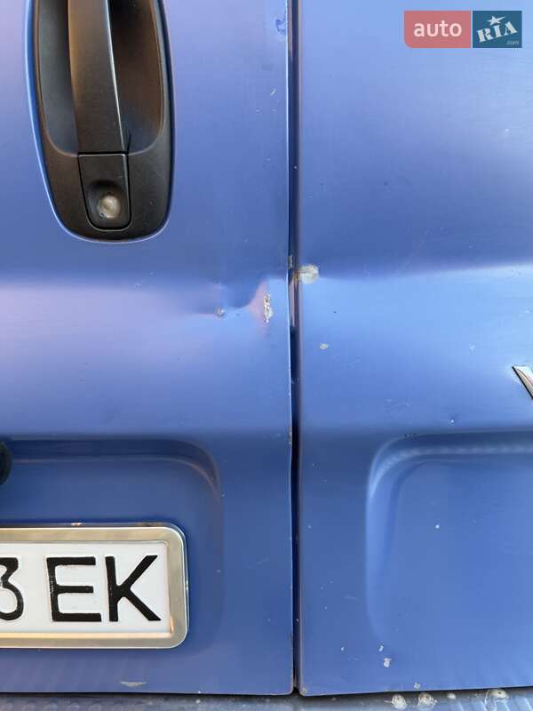 Минивэн Opel Vivaro 2003 в Бершади