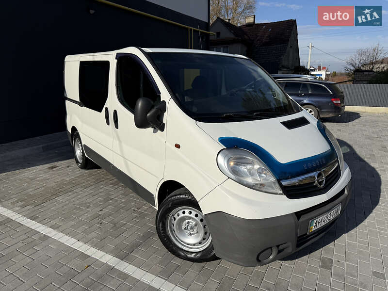 Минивэн Opel Vivaro 2007 в Кременце